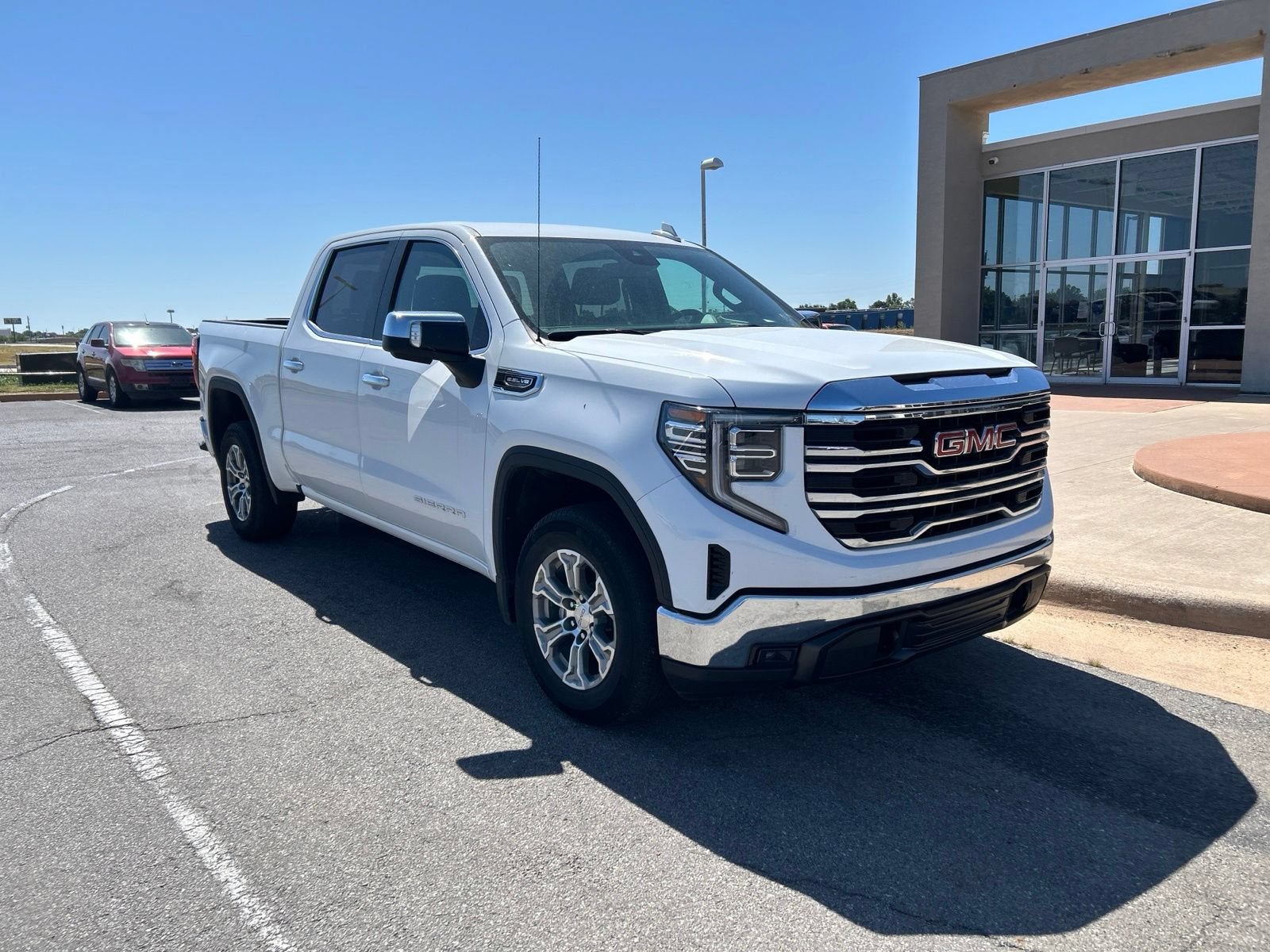 2025 GMC Sierra 1500 SLT