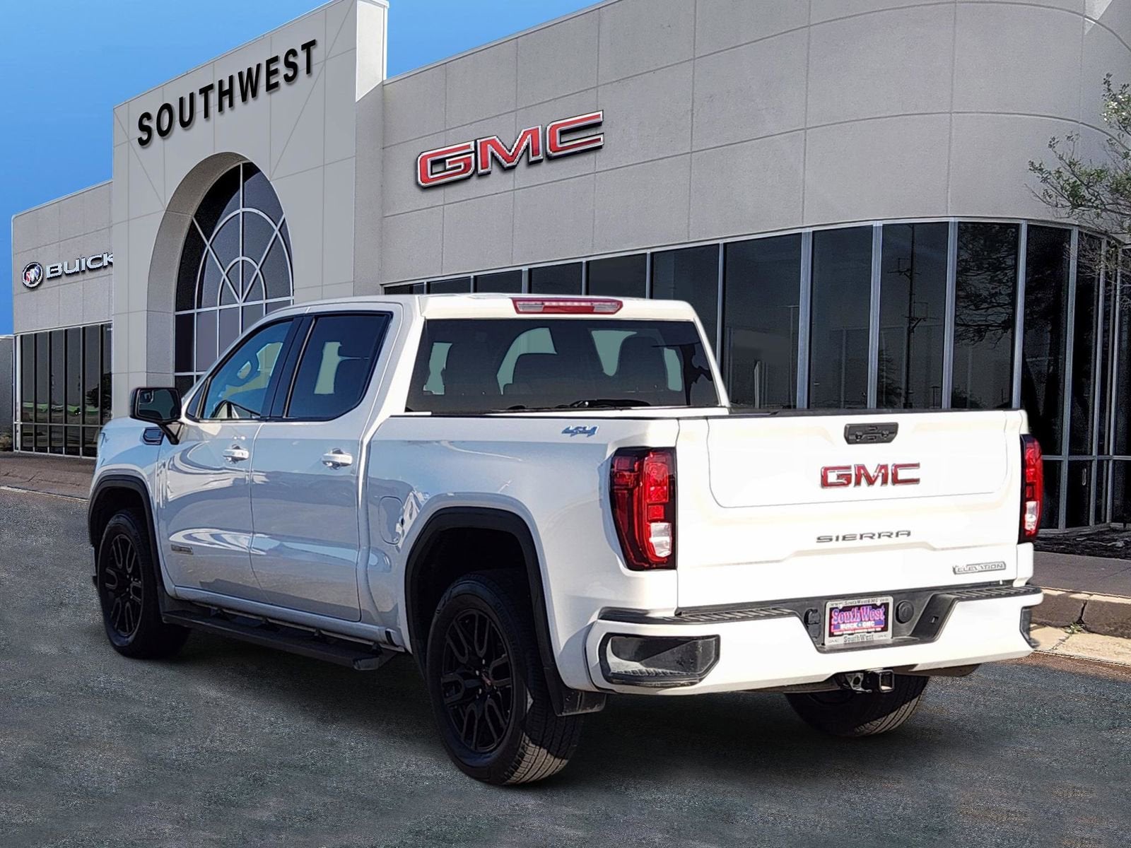 2024 GMC Sierra 1500 Elevation