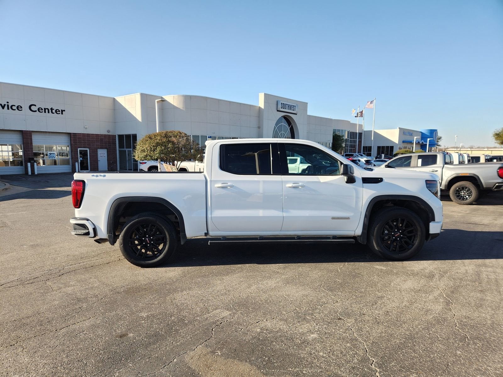 2024 GMC Sierra 1500 Elevation