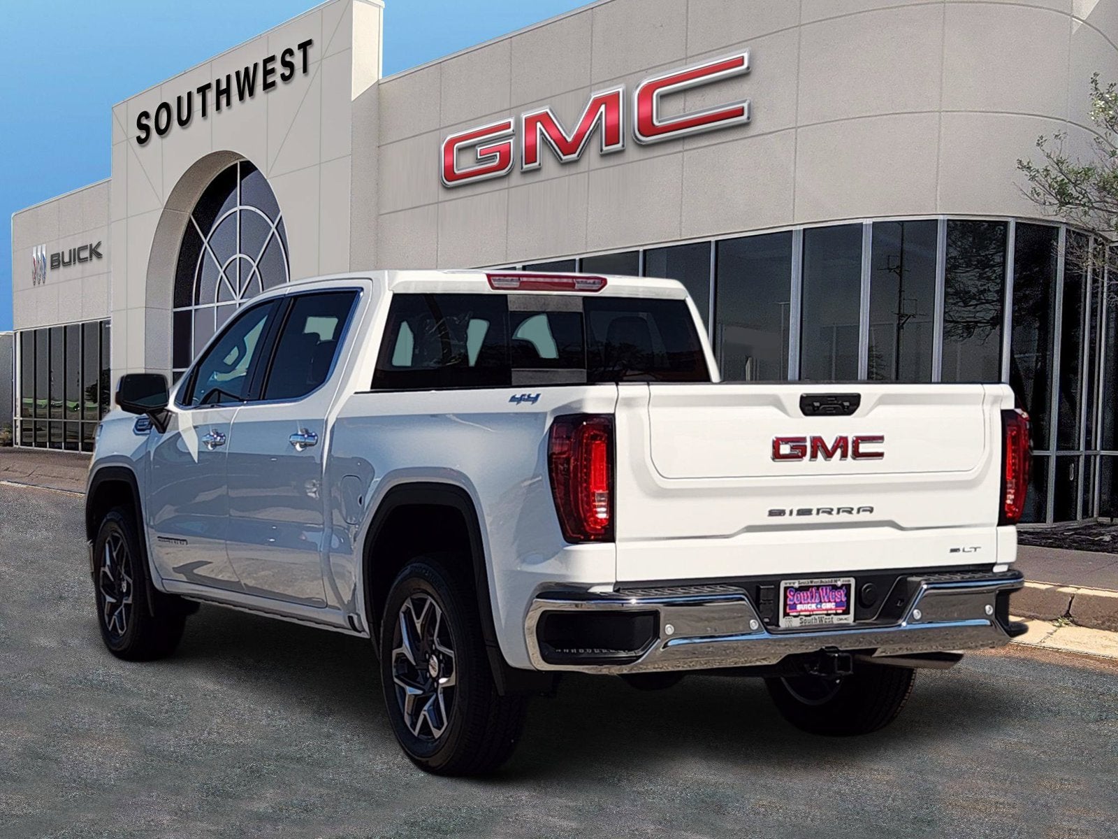 2026 GMC Sierra 1500 SLT