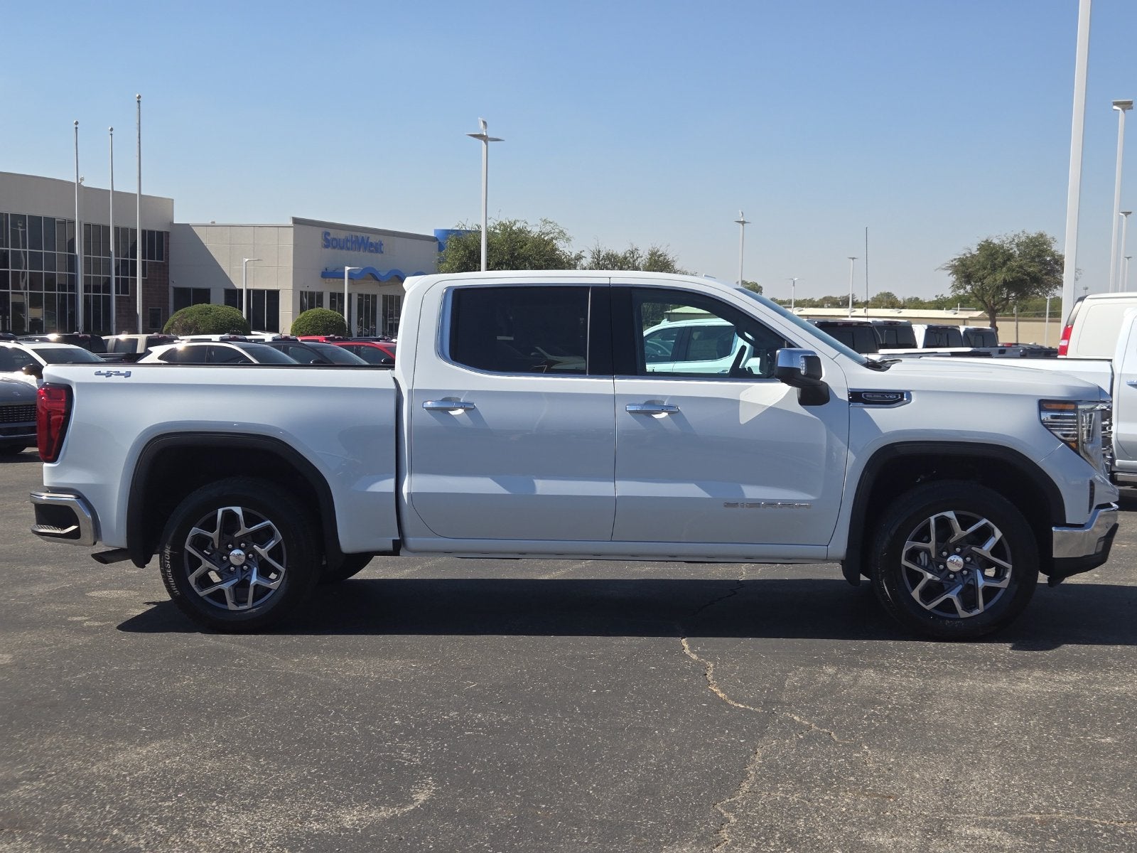 2026 GMC Sierra 1500 SLT