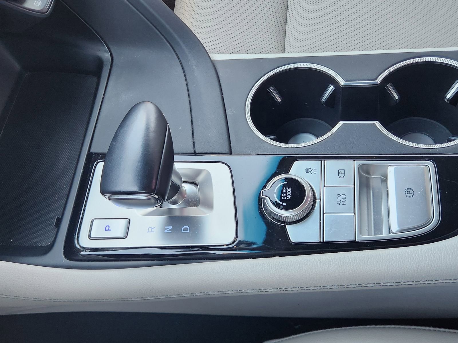 2022 Genesis G70 2.0T