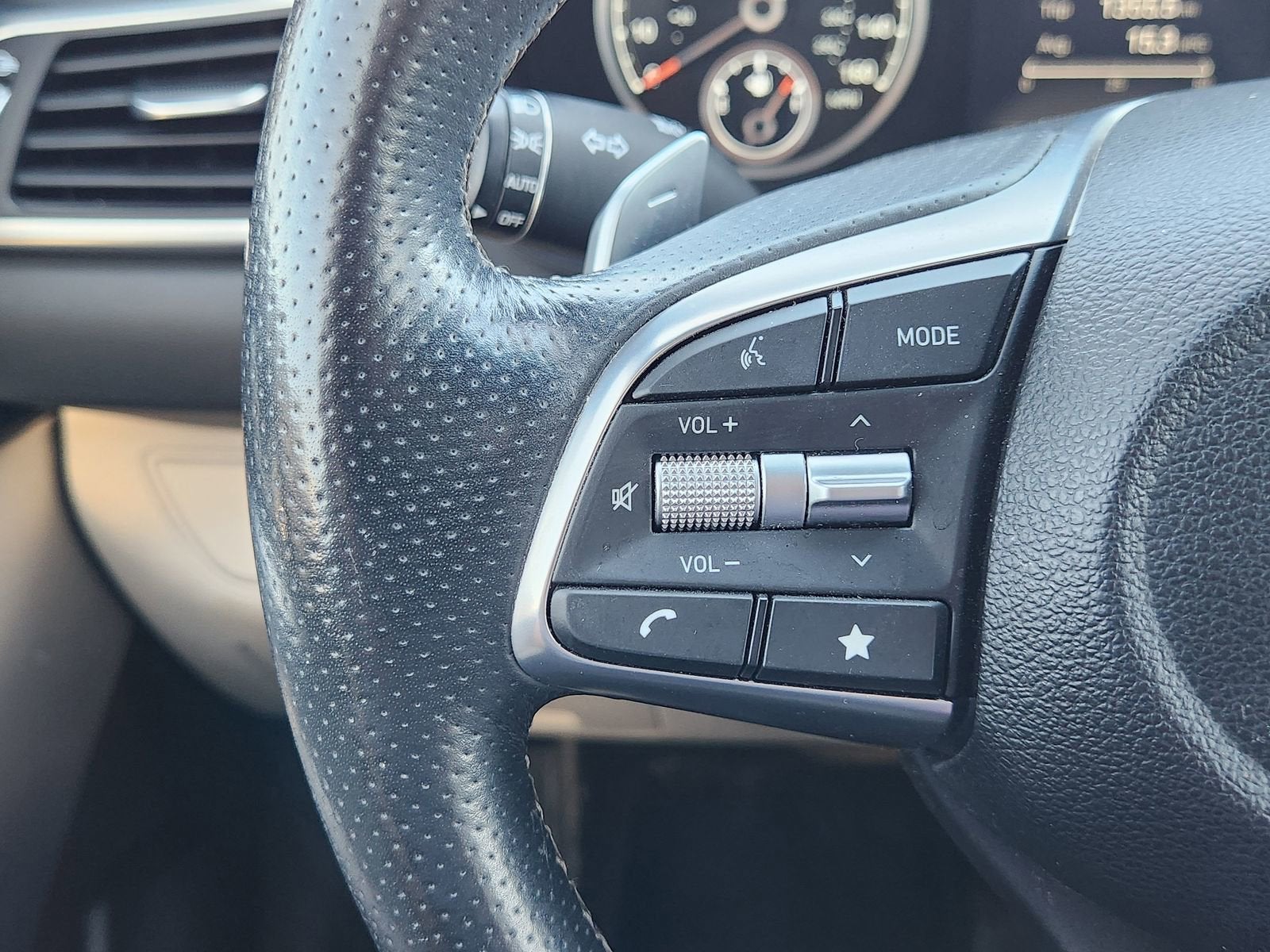 2022 Genesis G70 2.0T