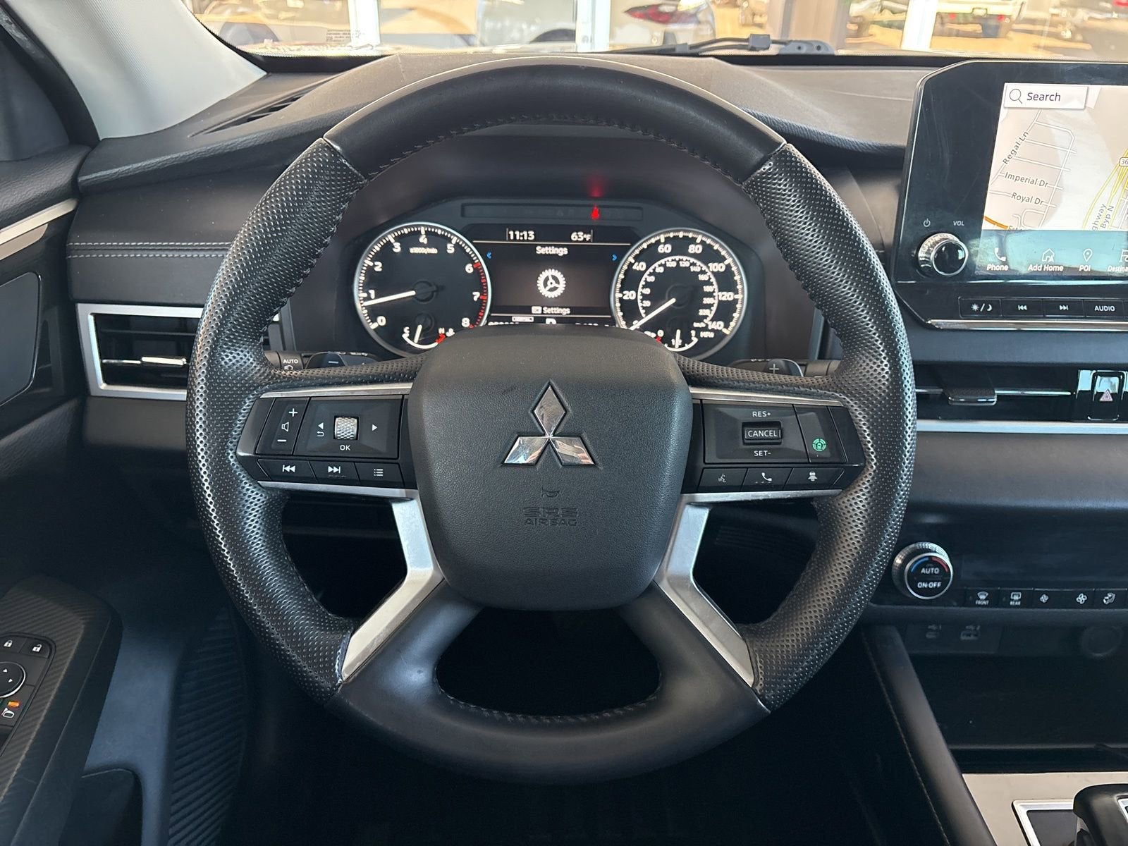 2023 Mitsubishi Outlander SE