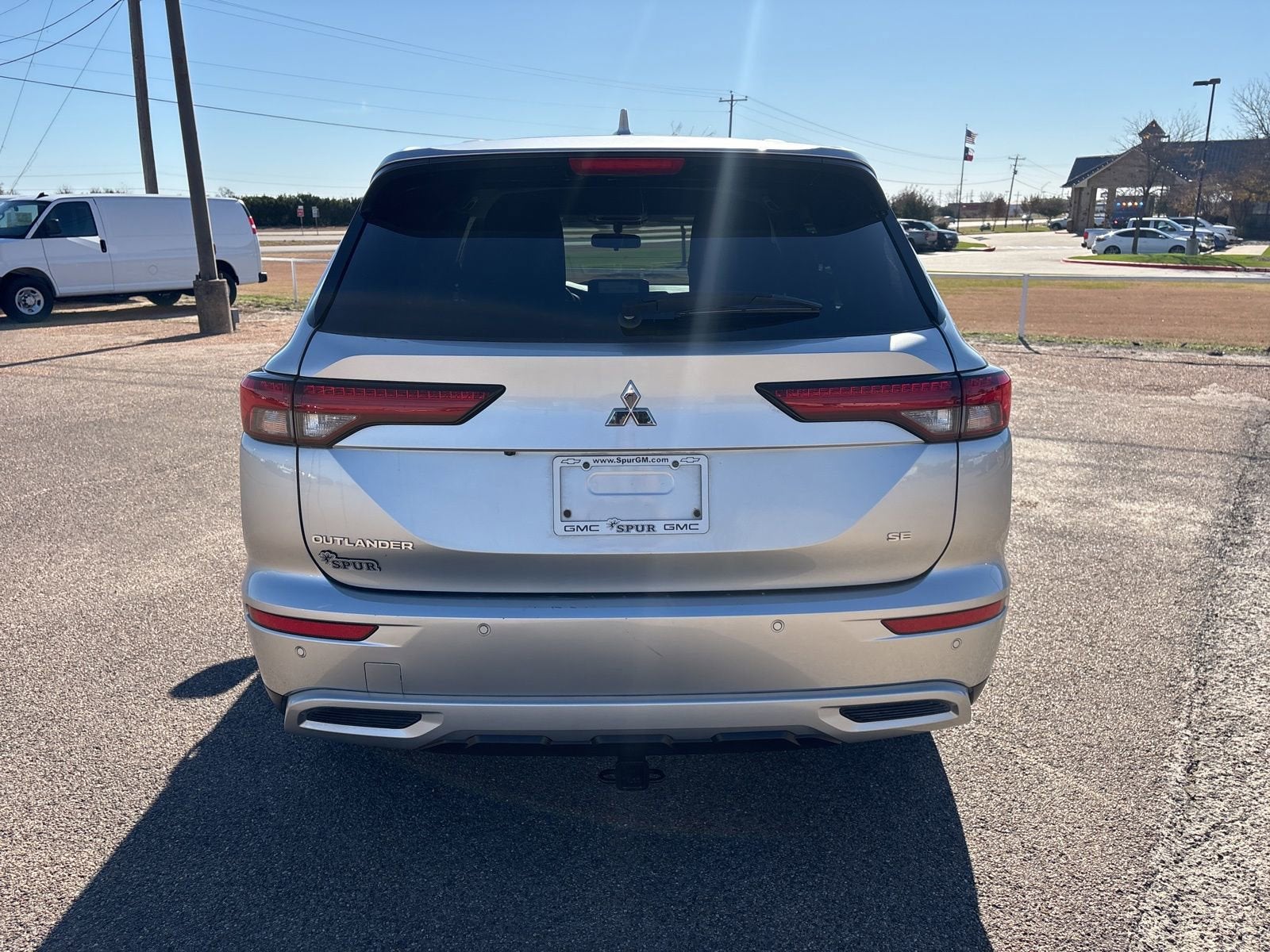 2023 Mitsubishi Outlander SE