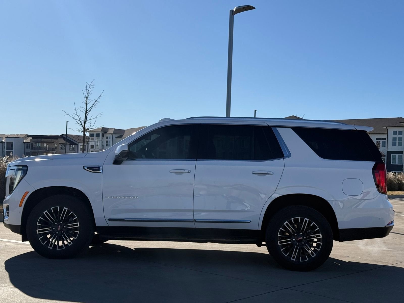 2025 GMC Yukon Elevation
