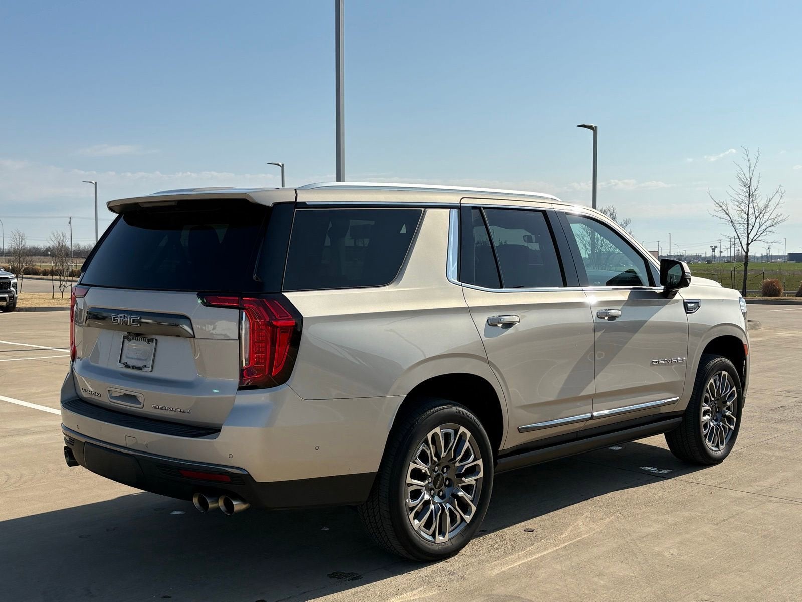 2023 GMC Yukon Denali Ultimate