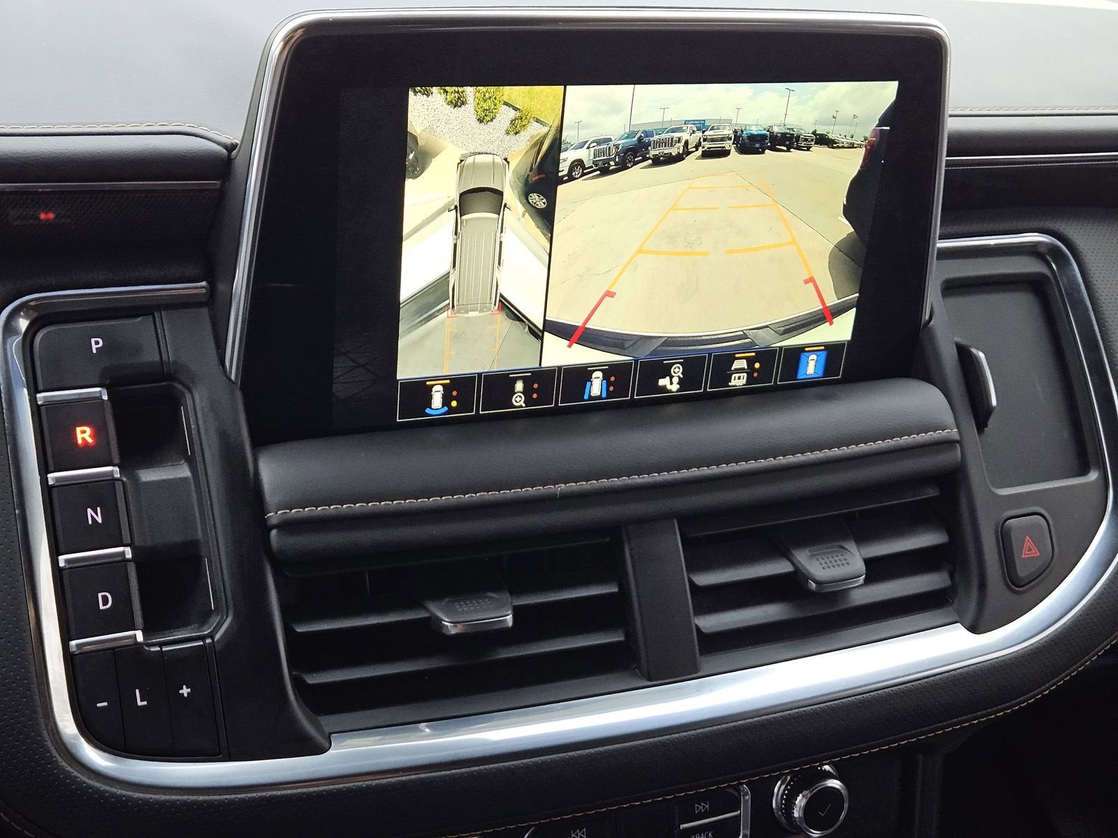 2024 GMC Yukon XL AT4