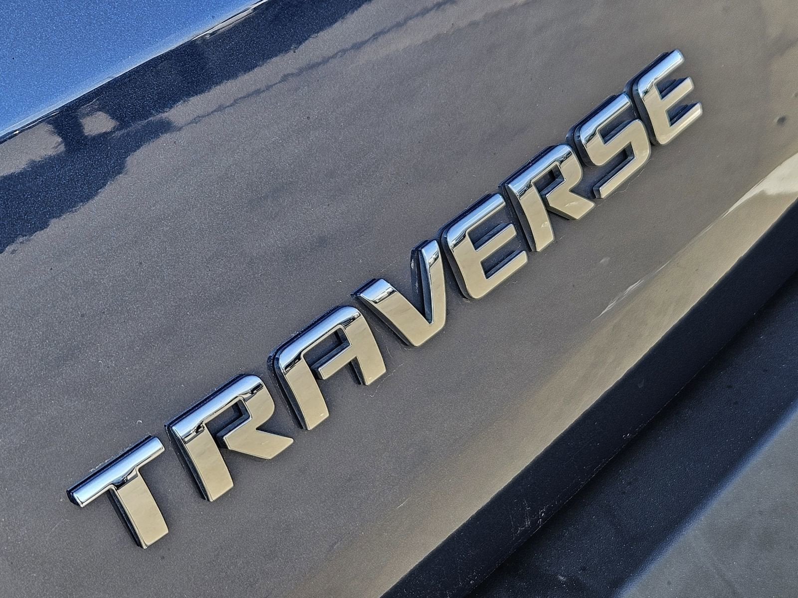 2023 Chevrolet Traverse LS