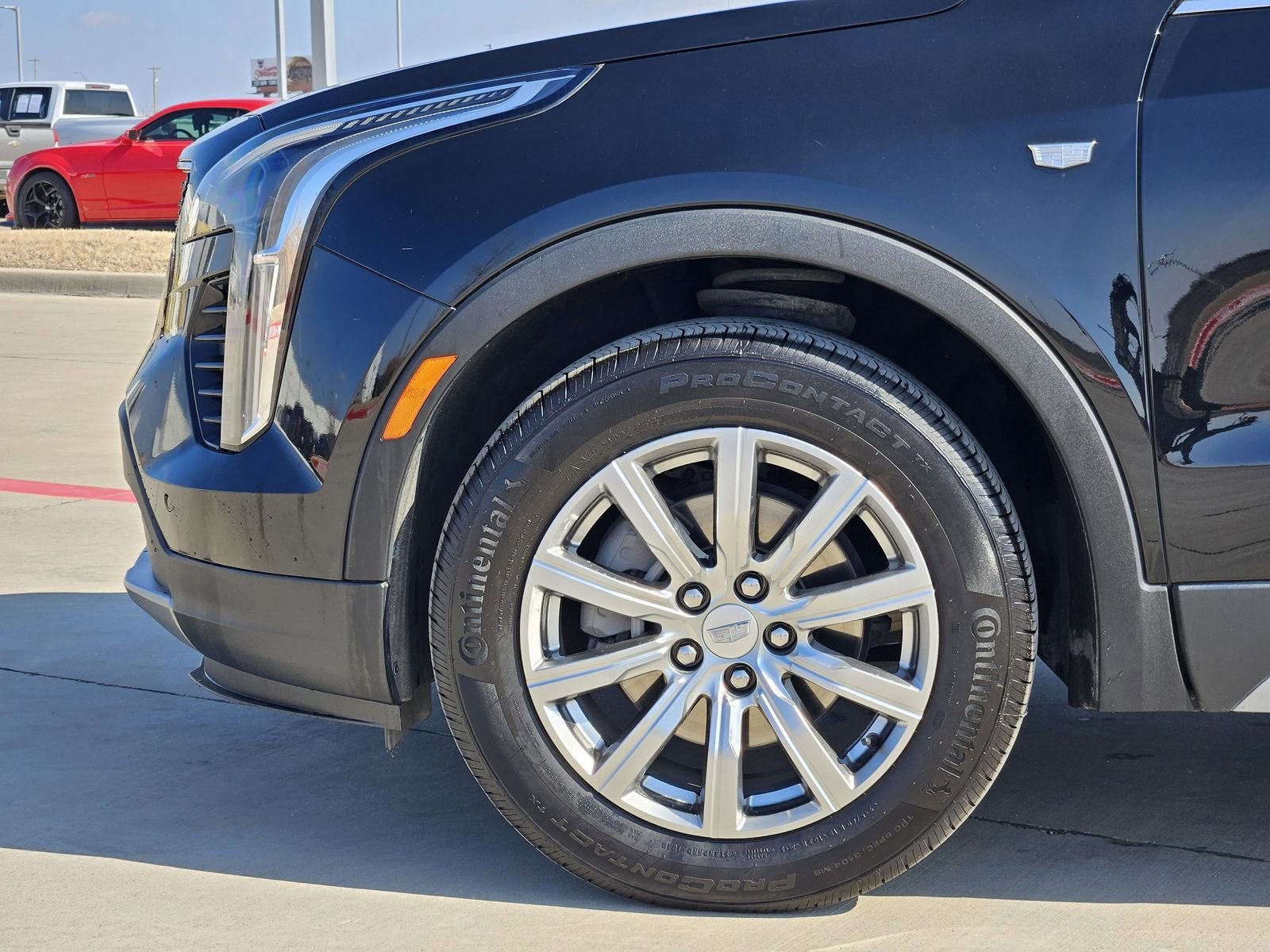 2023 Cadillac XT4 Premium Luxury