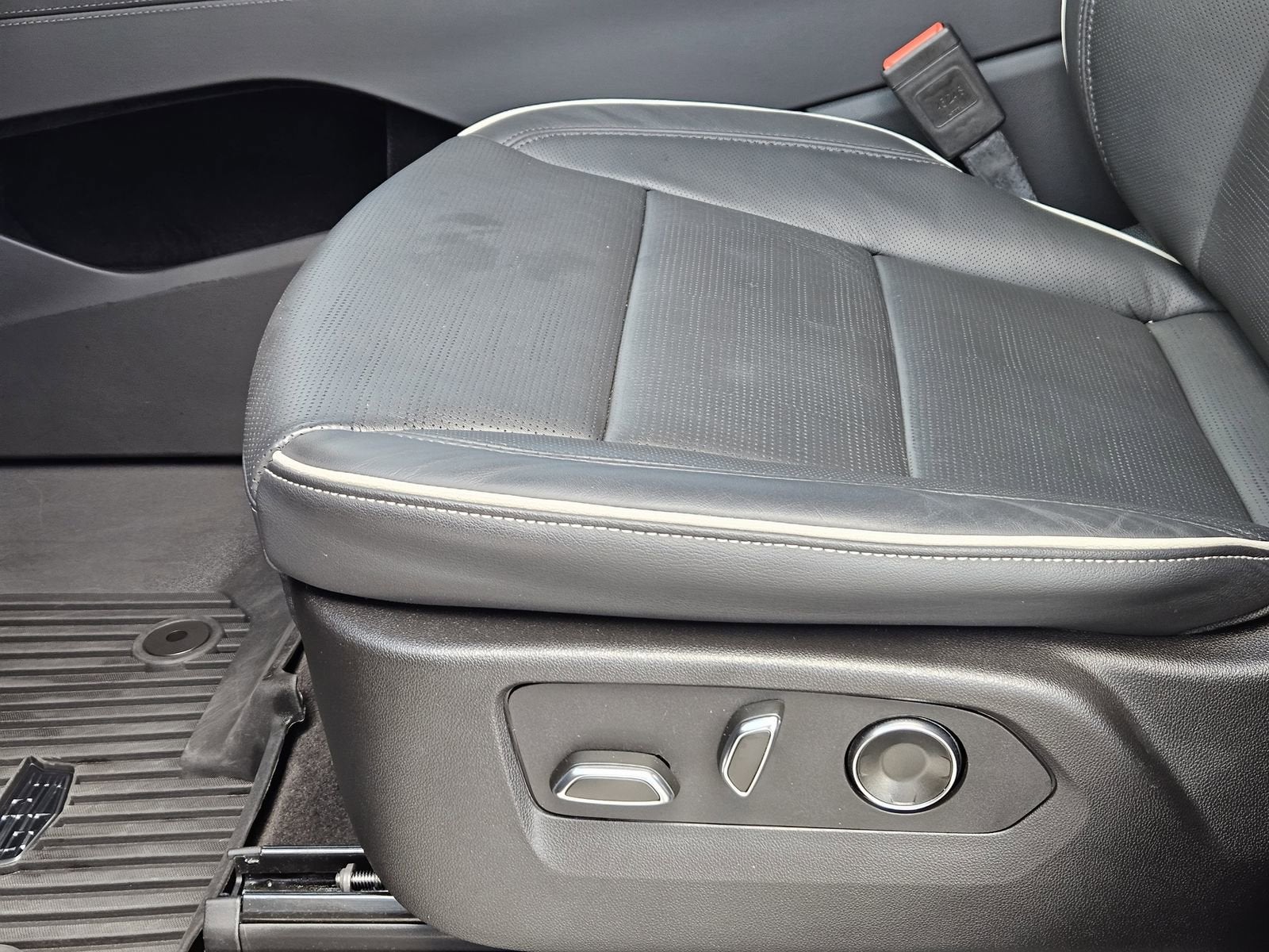 2025 Cadillac Escalade Premium Luxury