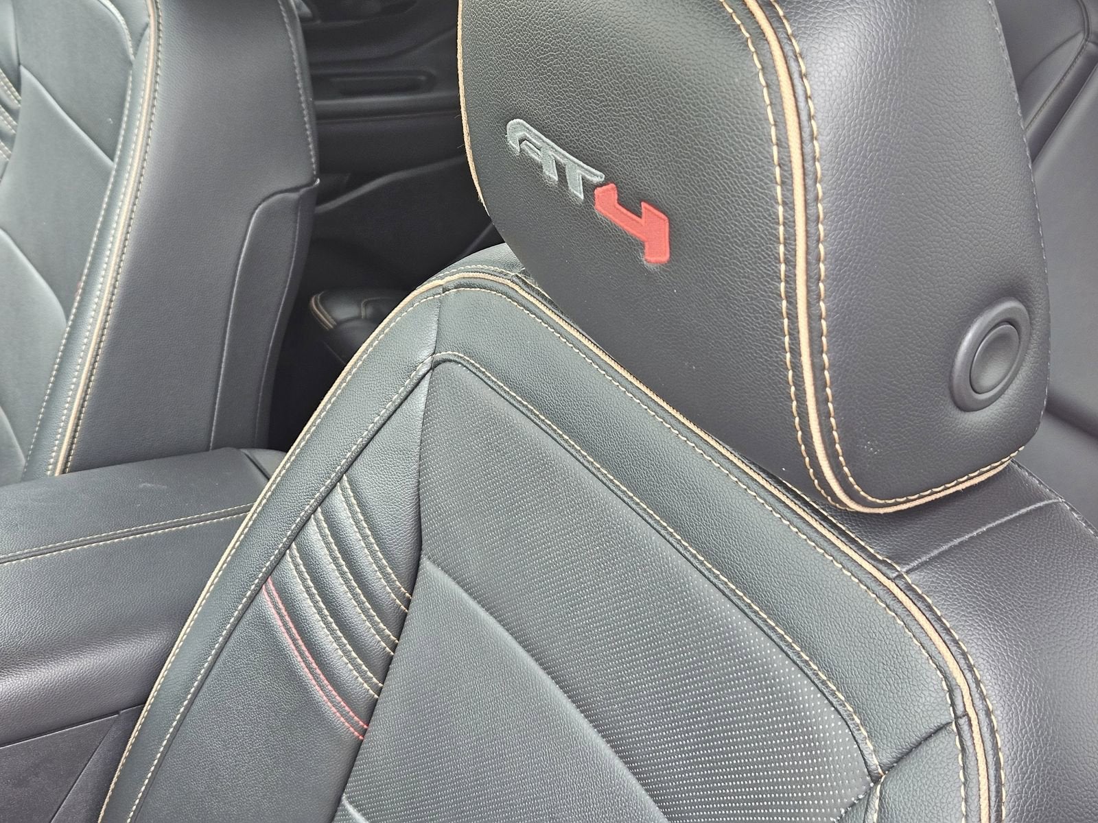 2023 GMC Terrain AT4